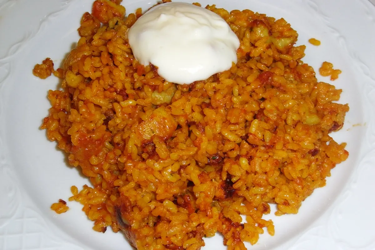 Arroz a banda andaluz de Cádiz, cocina andaluza casera