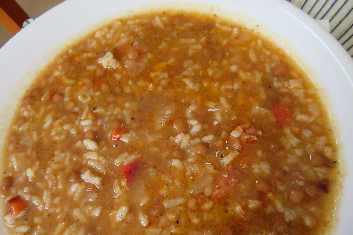 Lentejas con arroz — receta andaluza de Sevilla