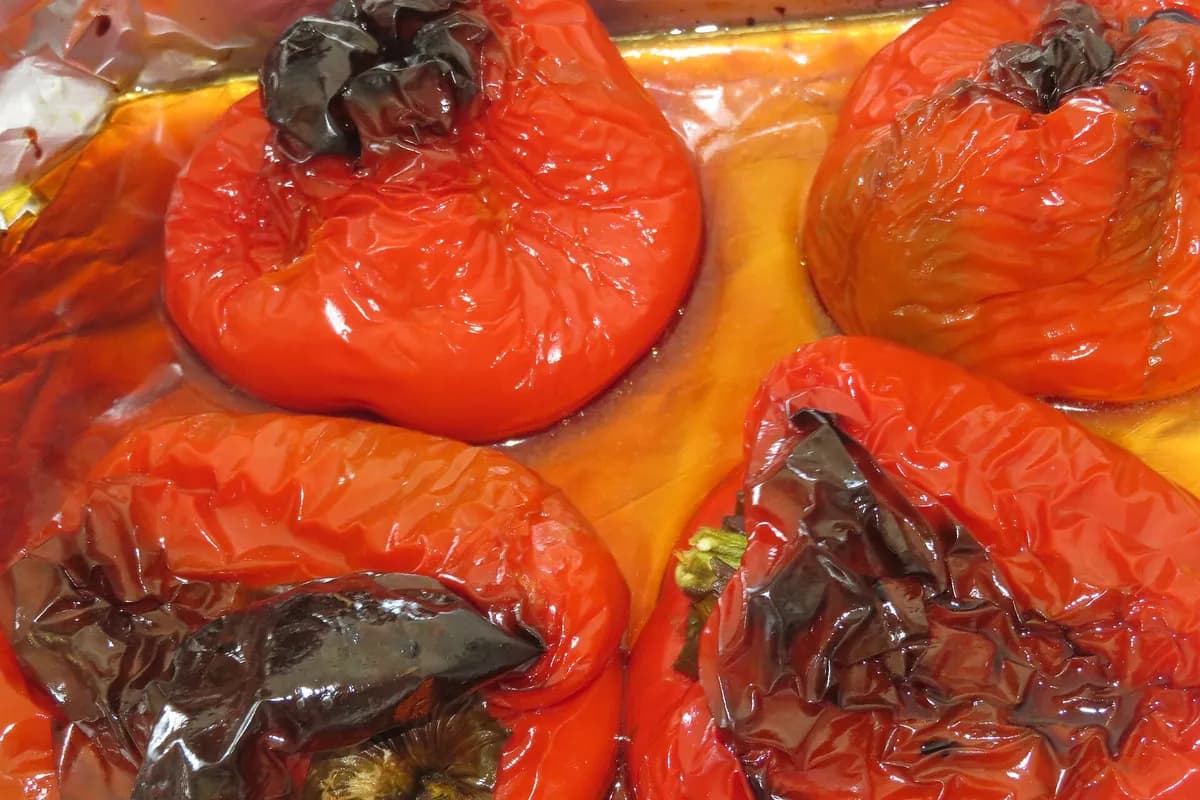 Pimientos asados aliñados — receta andaluza de Almería