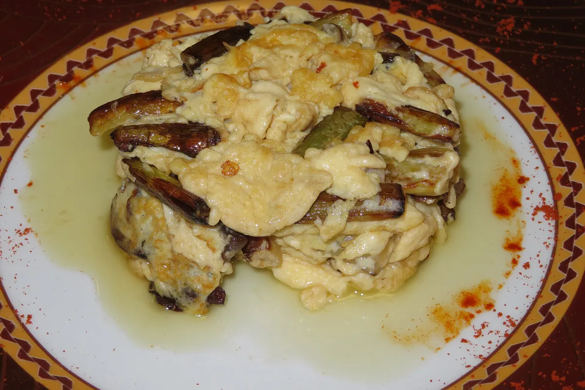 Revuelto de espárragos trigueros — receta andaluza de Jaén